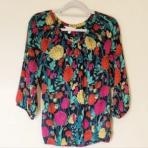 Banana Republic woman's floral Blouse Size M
